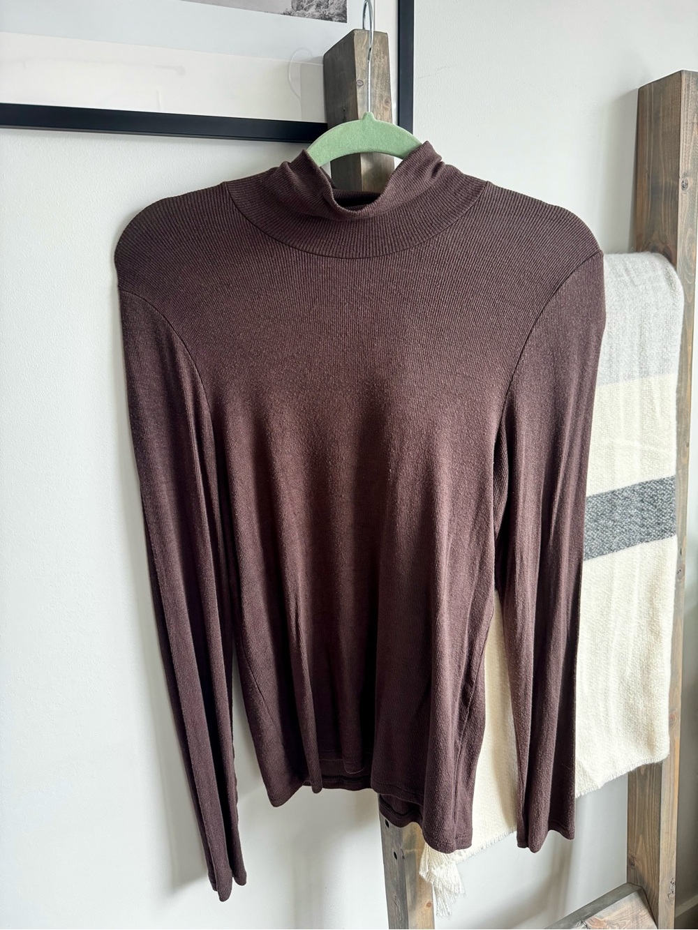 Wilfred Lightweight Brown Turtleneck